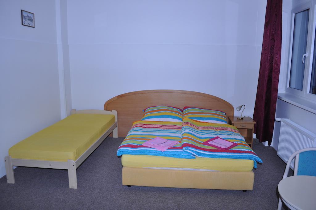 أبيرتامي Penzion Vila Victoria الغرفة الصورة
